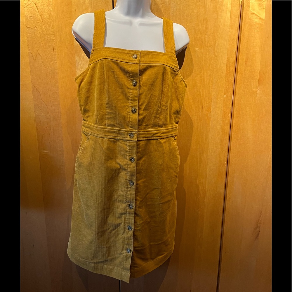 J Crew brand sz 4 woman’s corduroy dress.  Like new.